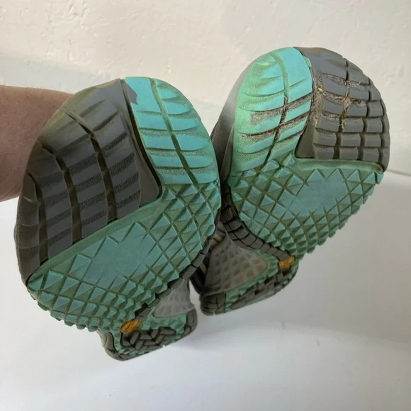 Merrell Trail glove 4 preowned with distressing & tearing on top toe area Sz 9.5 - Picture 12 of 15